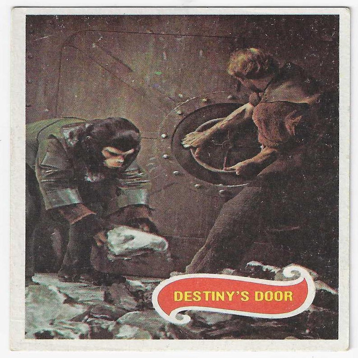 1975 Scanlens Planet of the Apes (19) Destinys Door