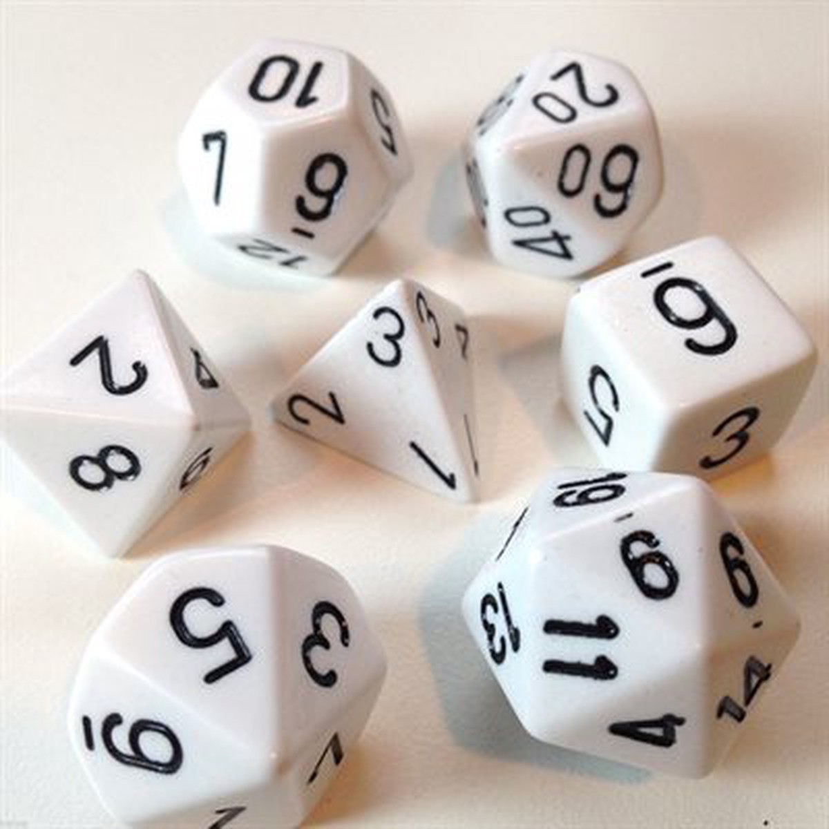 Opaque: 7Pc White / Black