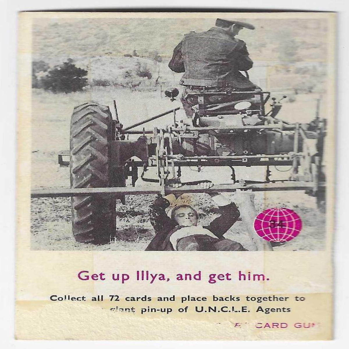 1967 Scanlens Man From U.N.C.L.E. (35) U.N.C.L.E. Agents Chained To The Pipe