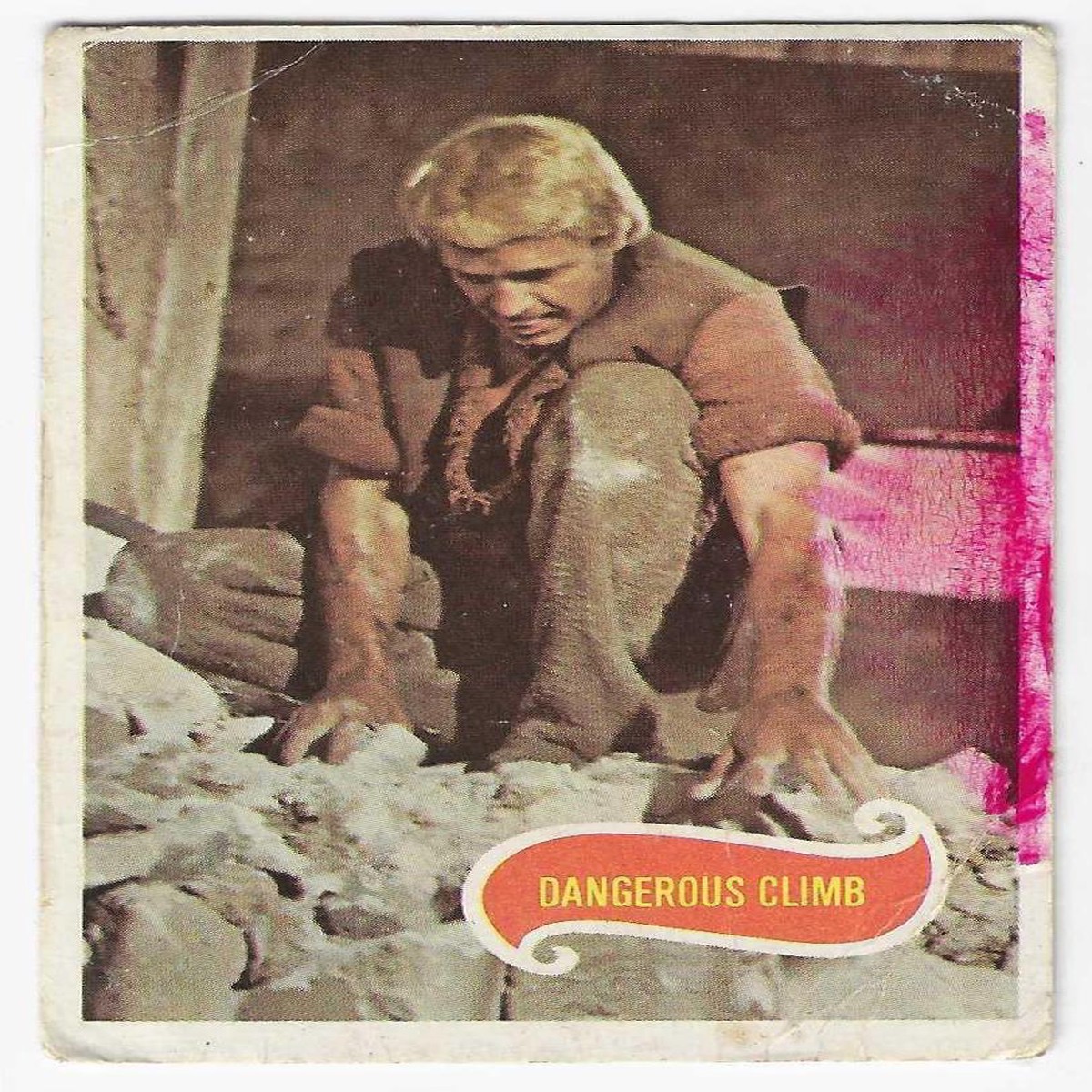 1975 Scanlens Planet of the Apes (18) Dangerous Climb