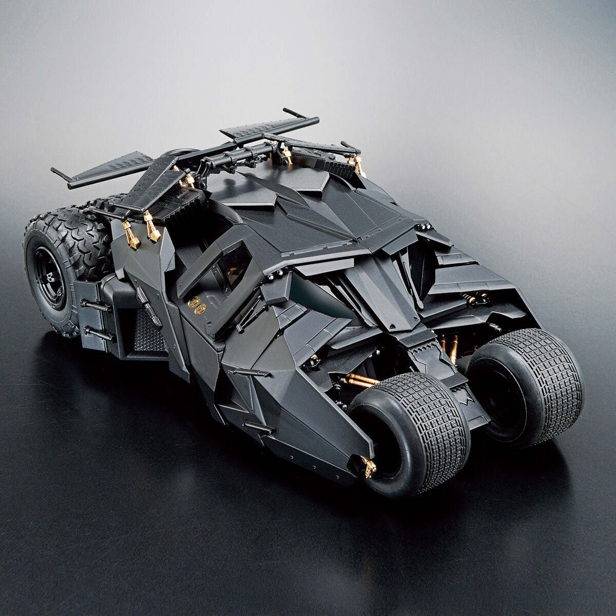Bandai 1:35 Scale Model Kit Batmobile (Batman Begins Version) - MK62184